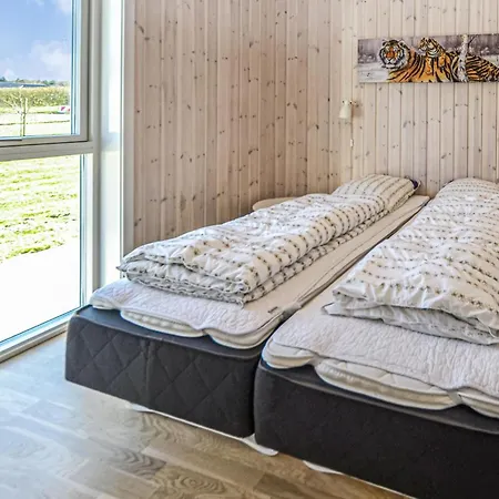 بيت للعطل Four-bedroom In